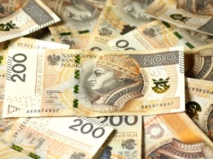 Pierwszy miliard jeszcze w tym tygodniu na kontach seniorów