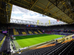 Niemiecki gigant sięga po napastnika z Premier League! Miliony euro na stole