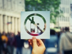 ​Te dwie warszawskie dzielnice nie chcą u siebie prohibicji