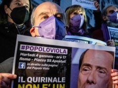 Willa znana z "bunga-bunga" trafiła na sprzedaż