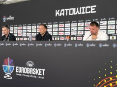 Tłum dziennikarzy w Katowicach. Gwiazda światowego formatu przyleciała do Polski