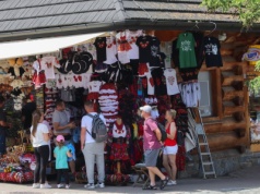 Zakopane się nie ugina. Wciąż pobiera od turystów tę opłatę. 