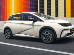 Chińczycy i tak nas zaleją. Do Europy właśnie płynie 959 elektryków nieobjętych karnymi cłami
