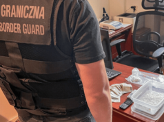 Niespodziewana akcja służb. To, co znaleziono w mieszkaniach, zaskoczyło wszystkich