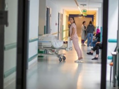 Czy Karol Nawrocki podpisze ustawę o szpitalnictwie? Jakie będą konsekwencje weta?