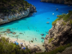 Nowe kierunki z polskiego lotniska. Na liście ulubiona wyspa Polaków