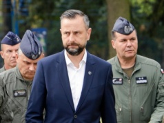 MON miał podjąć radykalną decyzję. To pokłosie katastrofy w Radomiu