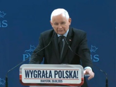 Kaczyński i Morawiecki kontra Mentzen. PiS wychodzi z defensywy