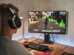 Gracze wściekli na podsumowania w Google. AI kłamie jak najęta