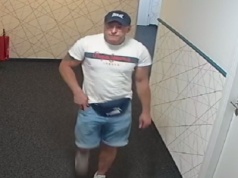 Mężczyzna podłożył ogień w hostelu. Szuka go policja