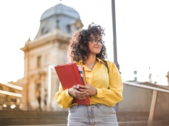 Na jedno miejsce nawet 10 kandydatów. 3632 studentów rozpocznie studia 2025/2026 na WUM