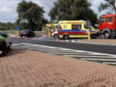 Wypadek na DK92 w Świebodzinie. Zderzenie osobówek. Są utrudnienia w ruchu