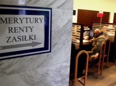 Zupełnie nowe wnioski o zasiłki z ZUS. Zniknąć ma uciążliwy tryb