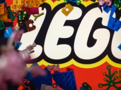 Postrach dzieciństwa wraca z LEGO. Ten potwór jest uroczy, ale nie podchodź z wodą