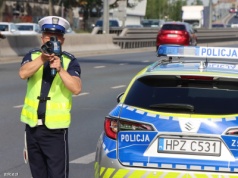 Bezpieczny powrót z wakacji. Nietrzeźwi oraz kierowcy łamiący przepisy na celowniku policji