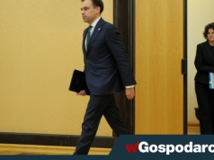 Na cienkim lodzie