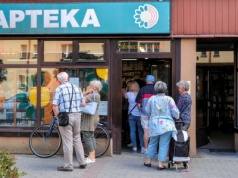 Te osoby mogą odebrać darmowe leki w każdej aptece. Wystarczy okazać receptę z odpowiednim symbolem