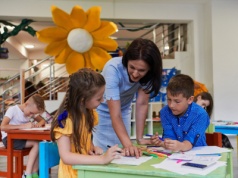 Praca dla nauczycieli na wyciągnięcie ręki. Ale jest jeden haczyk