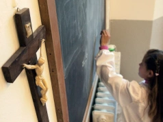 Kto chce usunąć religię ze szkół? "Zawsze stała za tym masoneria, marksizm lub neomarksizm"