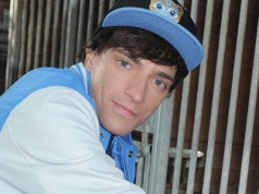 Grał w "Ojcu Mateuszu" i "M jak miłość". Dziś robi filmy dla dorosłych