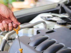 Czarna lista silników. Biorą nawet 1,5 l oleju na 1 tys. km