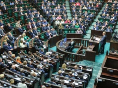 Temu politykowi Polacy ufają najbardziej. Zaskakujące miejsce Nawrockiego. Wiele osób się zdziwi