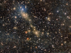 Obraz Abell 3667 rzuca światło na przeszłość gromady galaktyk i przyszłość obrazowania astronomicznego