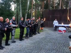 Za pamięć o Miednoje. Rosja zakazała wjazdu 39 polskim motocyklistom