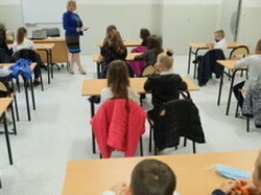 Zdrowie i obywatelskość, mniej religii. Czym jeszcze (nie)zaskoczy szkoła?