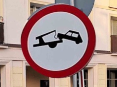 W Rzeszowie wymyślili nowy znak. To zakaz wjazdu pojazdami holującymi inne pojazdy, czyli B-2137