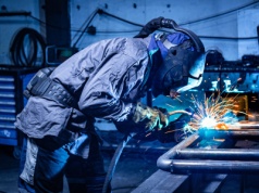 PMI Polski bez przełomu. Są nadzieje, ale ciąży im słaby popyt