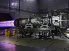 GE Aerospace świętuje. Warszawa, Apache i F-15