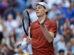 81 minut i po wszystkim. Jannik Sinner w ćwierćfinale