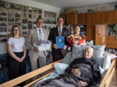 Kapitan Tadeusz Lutak świętuje 108. urodziny