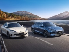 Taniej niż premium, dalej niż elektryk. Nowy samochód elektryczny już w Polsce