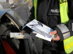 Kierowca czy pasażer? Sprawdź, kto płaci mandat za brak pasów. Można się zdziwić