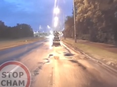 Jechali walcem zygzakiem po chodniku. Nagranie z Poznania podbija internet