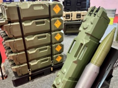Polska skrzynia transportowa dla amunicji Rak 120 mm