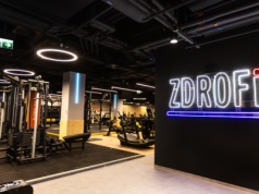 Klub fitness w miejscu dawnego Domu Handlowego Sezam