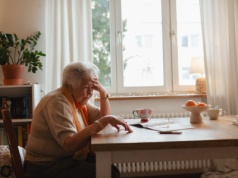 Dodatkowe 6,7 tys. zł dla emeryta w 2026 roku. Taki jest plan rządu
