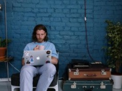 Jak po wakacjach wrócić do pracy i łagodzić związane z tym mikrostresy?