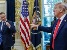 Nawrocki dodał zdjęcie z Trumpem. Niebywałe, co dostrzegła ekspertka