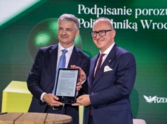 Forum w Karpaczu: Politechnika Wrocławska i AstraZeneca z umową o współpracy