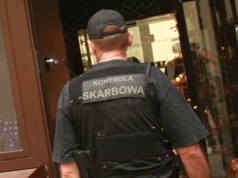 Polacy zasypali skarbówkę donosami. Większość trafiła... kulą w płot