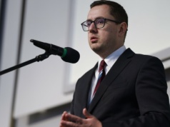 Ceny energii zamrożone do końca roku. "Od 2026 r. nie będzie takiej potrzeby"