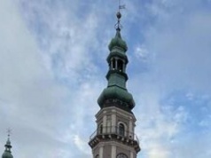 Prezydent w roli architekta. Spektakl "Czy tak było" na Rynku Wielkim