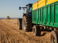 Jakie prawo jazdy jest wymagane do przewozu towarów ciągnikiem?