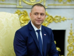 Nawrocki domaga się zwrotu odznaczenia. W tle tajemnicza śmierć księdza