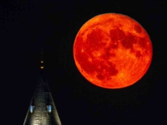 Był symbolem nieszczęść. Zobacz niezwykły Krwawy Księżyc na niebie