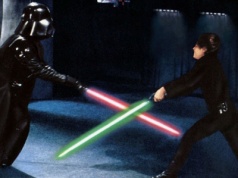 Miliony, żeby poczuć się jak Darth Vader. Miecz świetlny sprzedany za rekordową kwotę